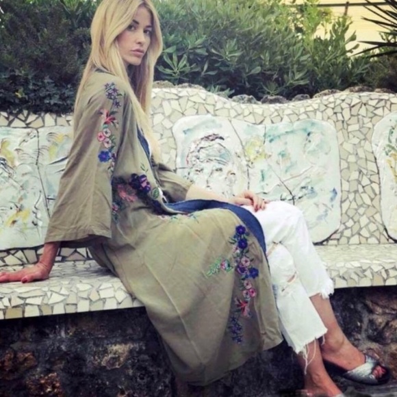 New! Olive Floral Embroidered Kimono Duster - Picture 3 of 10